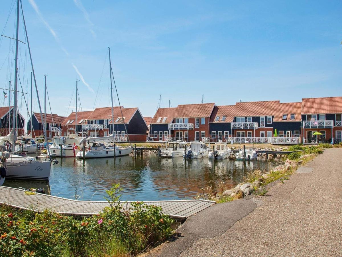 6 Person Holiday Home On A Holiday Park In Borre エクステリア 写真