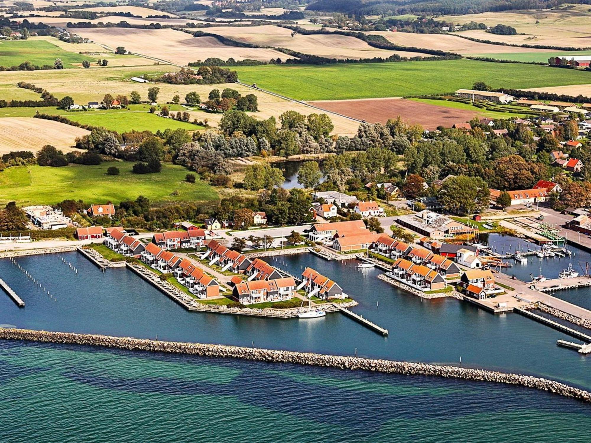 6 Person Holiday Home On A Holiday Park In Borre エクステリア 写真
